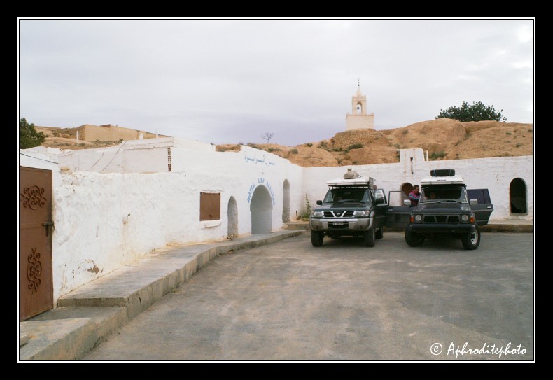 012 Arrivee a l hotel troglodyte Les Berberes
